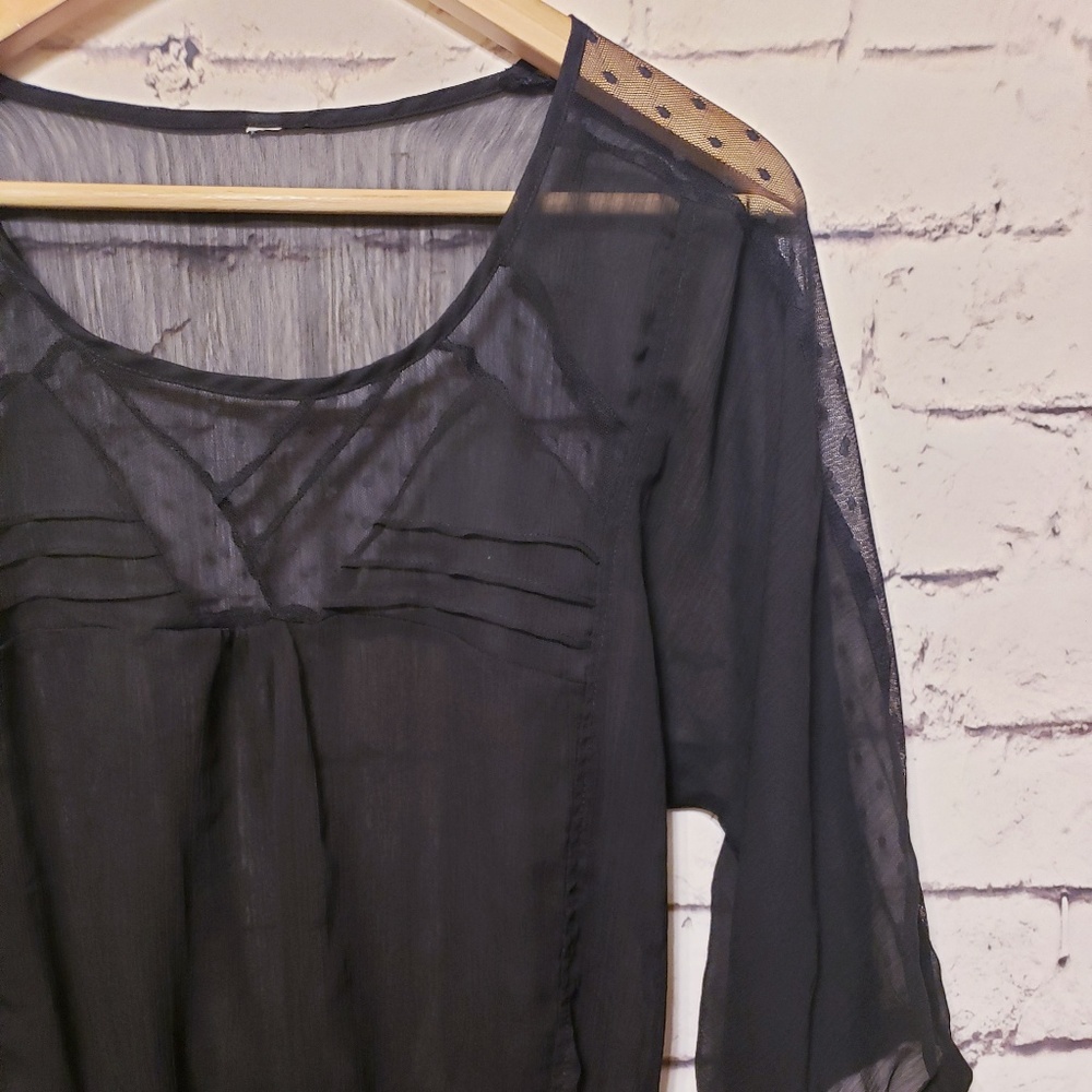 Black Sheer top - Picture 3 of 4